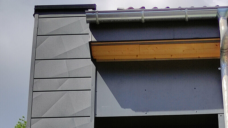 Zoom sur le détail du Siding.X PREFA P.10 anthracite