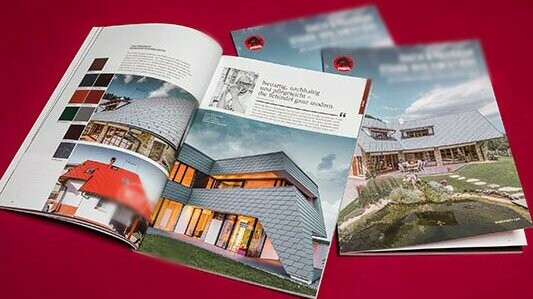 Commander une brochure – Systèmes de toits en aluminium– PREFA, le toit robuste comme un taureau