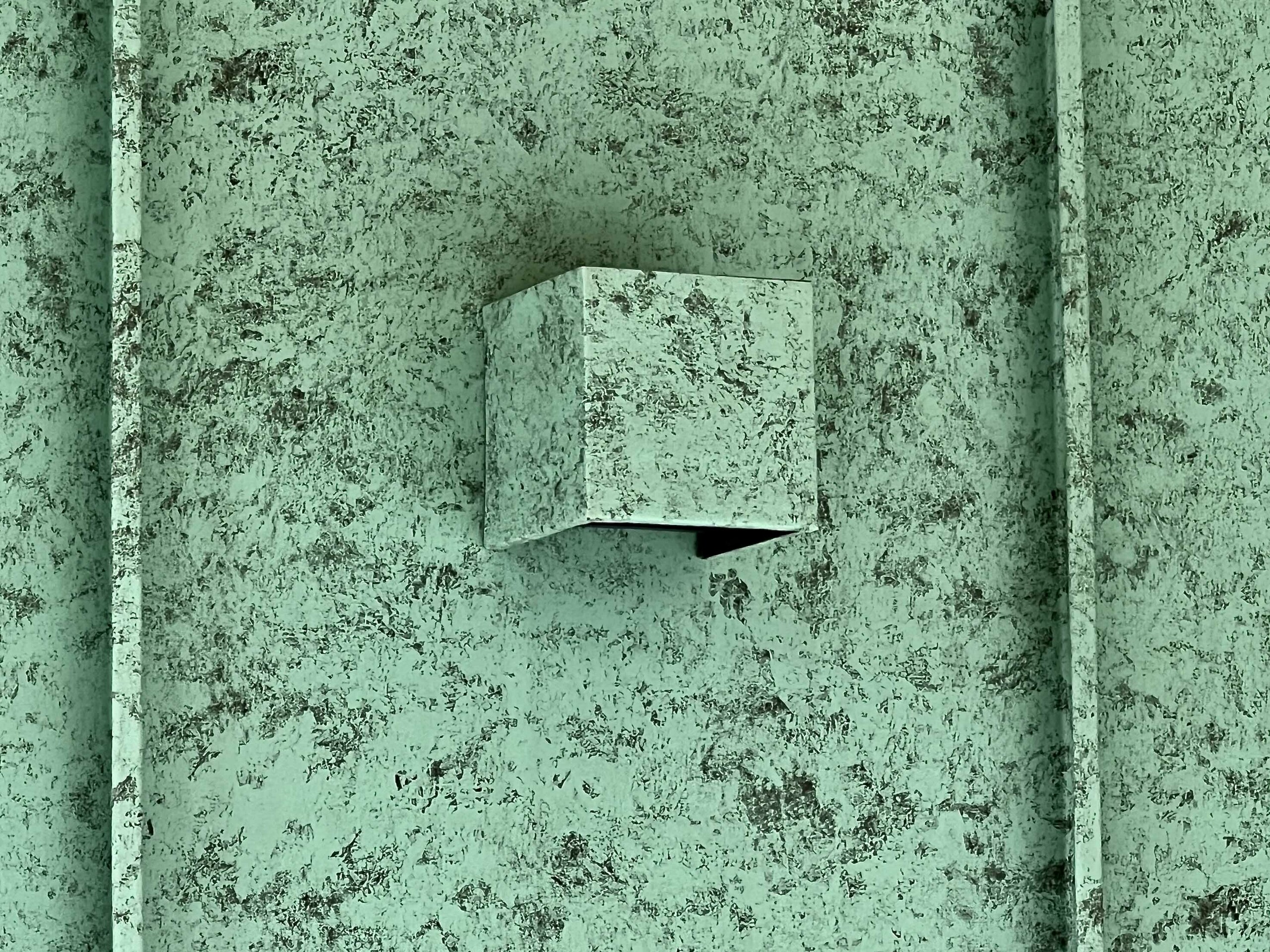 Zoom sur la proposition d'un système complet en joint debout PREFA : de la façade aux luminaires.