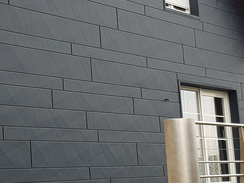 Maison individuelle recouverte de Siding.X anthracite
