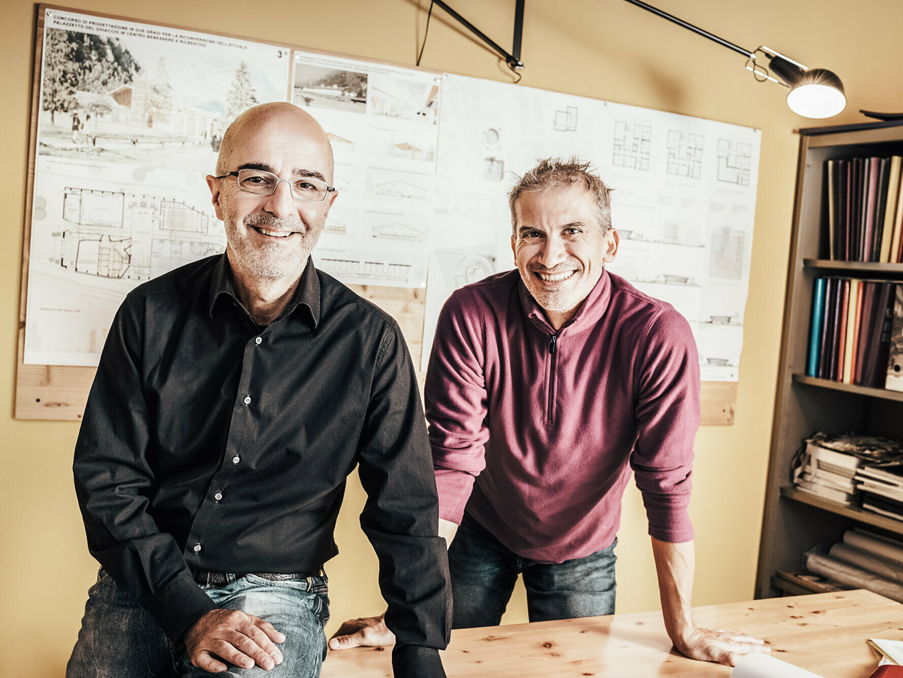 Portrait des architectes dans leur cabinet.