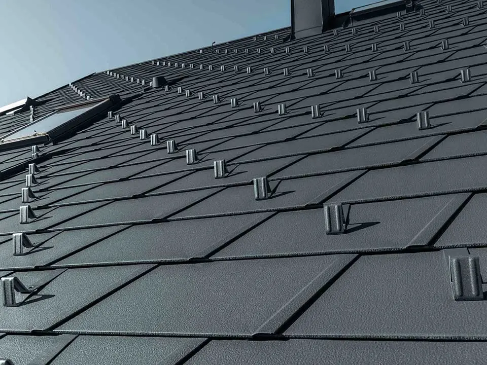 Nouveau produit de toit de PREFA, le bardeau de toit en aluminium DS.19 en anthracite