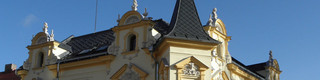 Réfection de la toiture d'une maison historique en République Tchèque grâce aux losanges en aluminium PREFA.