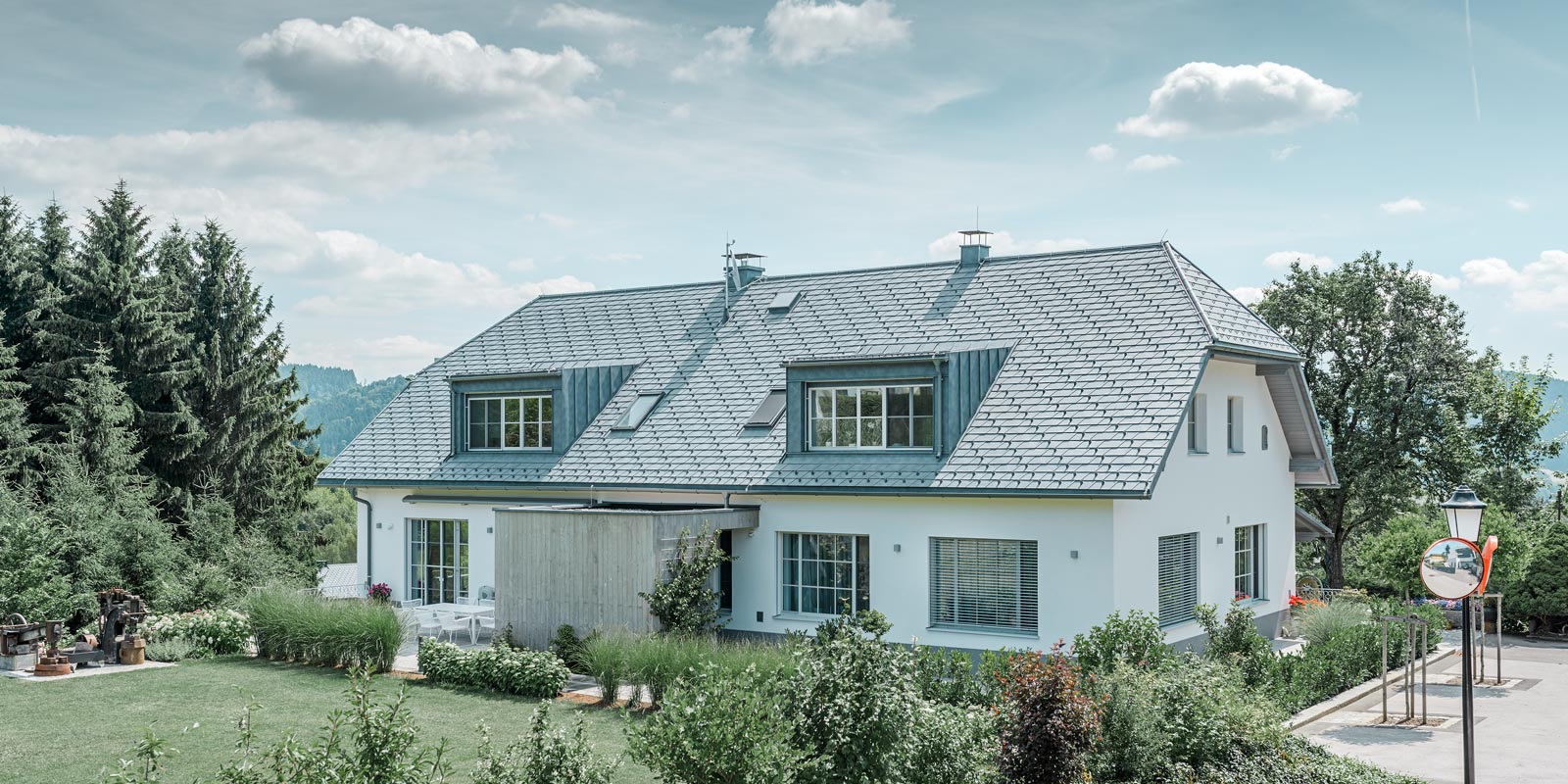 NOTRE GALERIE DE TOITURES, FAÇADES ET SYSTÈMES COMPLETS EN ALUMINIUM