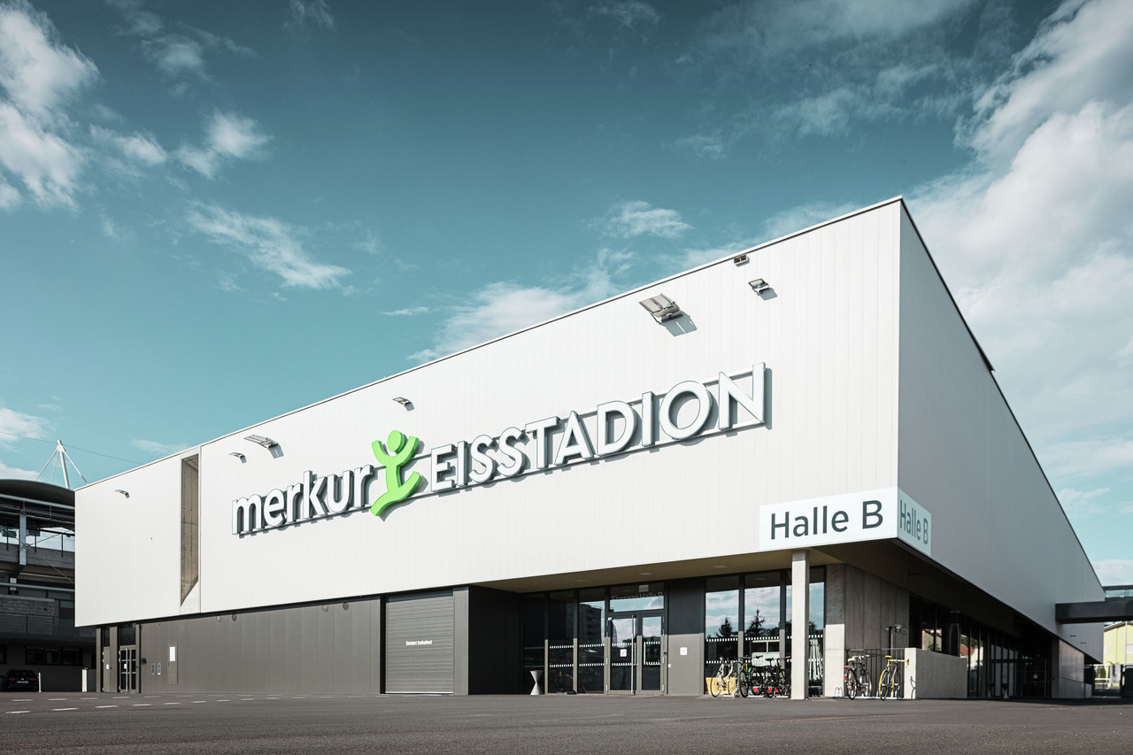 Bâtiments de référence PREFA Systèmes de façades Siding 17 P.10 blanc pur